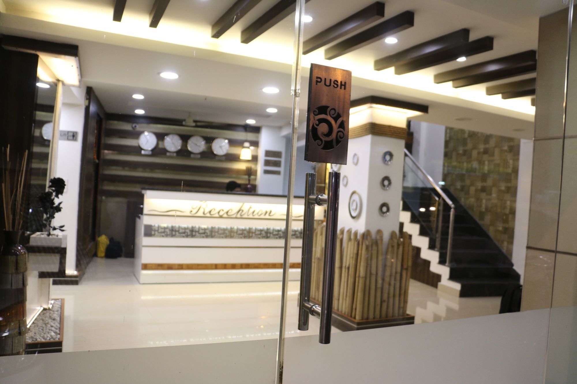 Hotel Shalimar Deluxe Bhopal Dış mekan fotoğraf