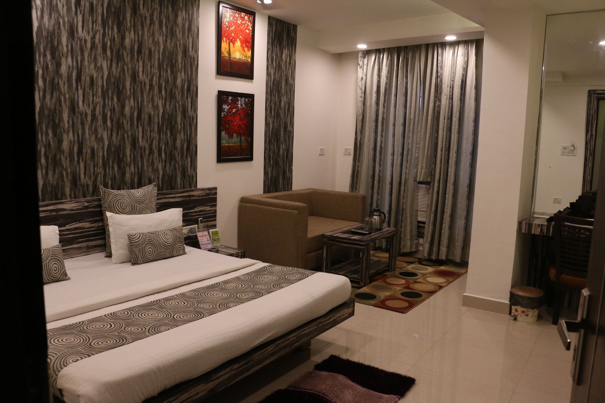 Hotel Shalimar Deluxe Bhopal Dış mekan fotoğraf